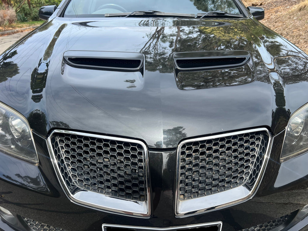 Holden VE Commodore / Pontiac G8 Bonnet Vents (PAIR)
