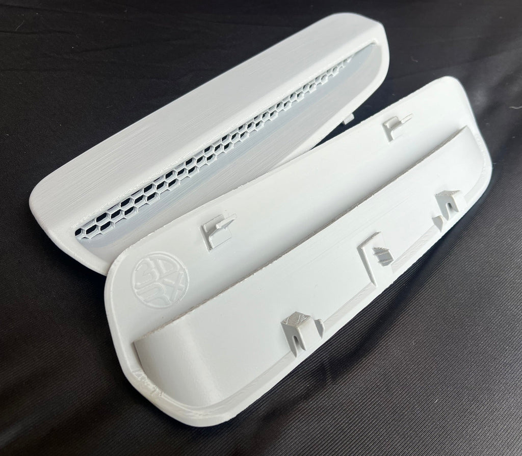 Holden VE Commodore / Pontiac G8 Bonnet Vents (PAIR)